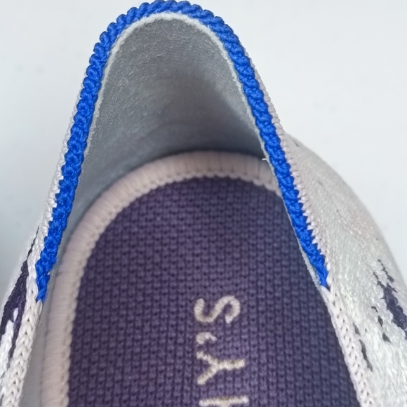 Rothy's The Original Slip-On Sneaker in the Ocean Iris Shibori Tie-Dye Size 10 - Picture 4 of 11